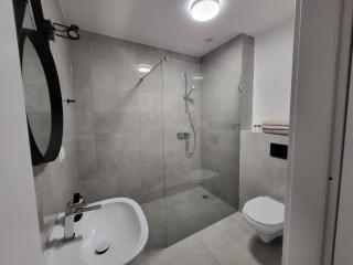 Pokoje Gościnne Karpacka 17 prywatne łazienki parking - 9