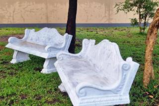 2BR Cottage Swimming Pool Near Airport - 8