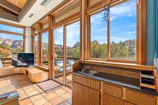 Hilltop Designer Villa, 3 Acres, Forever Views! - 3