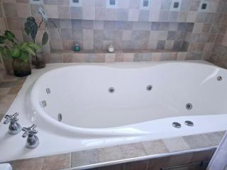 Monoambiente luminoso con Jacuzzi Relax y estilo - 8