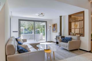 Prestigious villa, discreet luxury and absolute comfort - 8