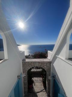 Sunset Studio Apartments - 2