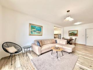 Panoramic Sea View 2BDR Apartment - 1