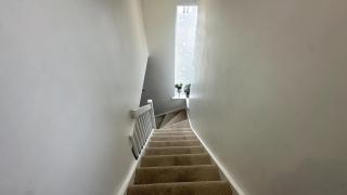 3-Bed Family Home in Furzton, Near Lake & Parking - 6