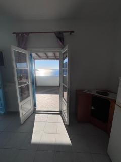 Sunset Studio Apartments - 3