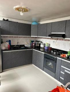 Habitacion privada con aire acondicionado en gran casa - 9