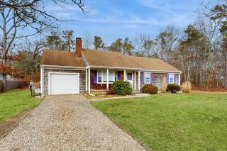 The Blue Whale Cottage - 5