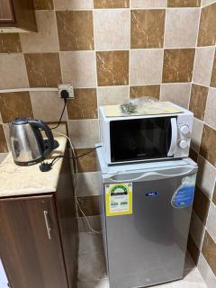 شقة غرفتين مطبخ وحمامين - 1