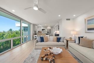 Island Beach Club #P4B - 3