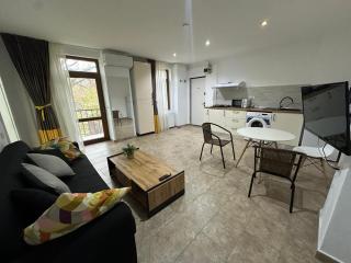 Private Entrance Cozy Studio - 6