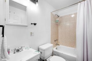 Modern 2BR 10 Mins to Metro - 6