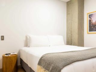 NOK Panoramic 3 BR with terrace in Laureles Medellin - 2