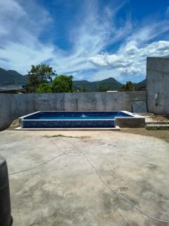 Casa com Piscina em Condomínio - 8