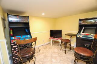 The Turtle House is beachfront and boasts an unobstructed view - 2