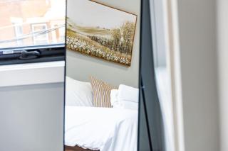 City Life-2 Bedrooms-Free Indoor Parking-20minNYC - 8