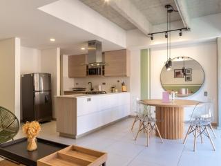 NOK Fantastic 3 BR w Balcony in Laureles Medellin - 4