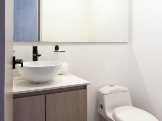 NOK Fantastic 3 BR w Balcony in Laureles Medellin - 2