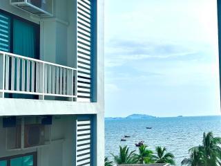 The Sunset Bangsaen Hotel - 6