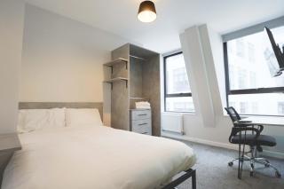 4 Bedroom Flat at Fitzhardinge House - 5