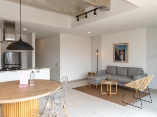 NOK Lovely 3 BR with Balcony in Laureles Medellin - 3