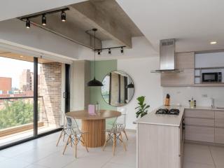 NOK Beautiful 3BR in Laureles Medellin - 3
