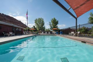 Sun Outdoors Arches Gateway - 2