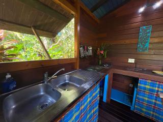 Bungalow dans un jardin tropical - 7