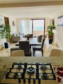 Family Sea View 3 TVs Pool Gym - 1