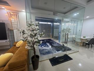 Lana Homestay Indoor pool with jacuzzi - 5