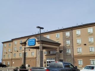 Vegreville Suites - 8