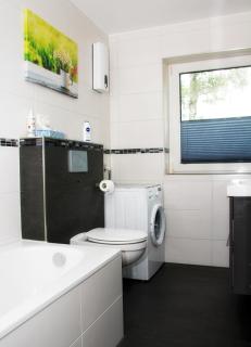 Komplette, vollmoebl Wohnung am Stadtpark am Zentrum v Wolfsburg - 3