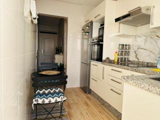 Central, modern and well-equipped apartment - 0