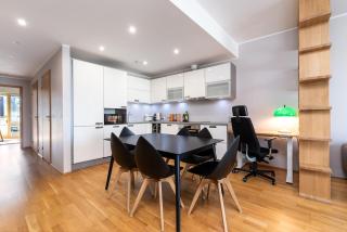 Luminous 2-bedroom apartment next to Old Town - 4