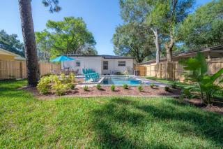 Cozy Retreat w/ Heated Pool & Yard Near Downtown - 1