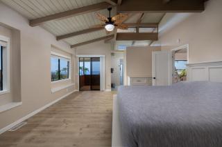 Kona Beach House Getaway - 2