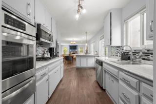 Valerio Luxe Escape - Spacious Modern Home - 2