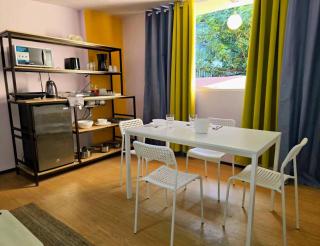 Suite Amarilla Amplia, Iluminada Hasta 6 viajeros - 3