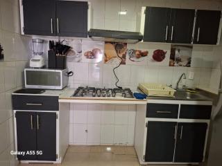 Casa 3 recs, 7 camas, Cerca Mercado Libre - 2