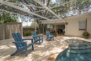 Spacious Boho Retreat Heated Pool-HotTub-Huge Yard - 5