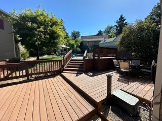Medford Home and 2 Condos with Pool - 4
