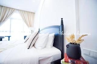 Paradigm 3BR Chic Designer byHS - 7