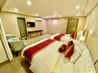 Royal Hotel Islamabad - 7