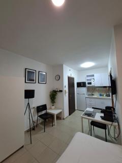 Modern Studio Near Soroka & University - 0