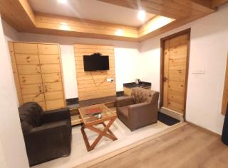 Sanhill Snow Hotel & Restaurant - 7