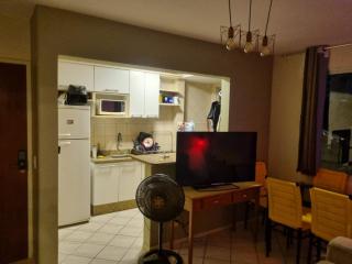 Apto 2Q p6 perto do Centro com Gatinho residente - 0