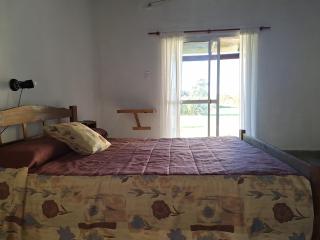 Hospedaje El Paraiso, habitaciones privadas, zona balneario, con wifi, parque, parrillas y estacionamiento - 1