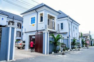 Nkem Luxury Air B&B - 0