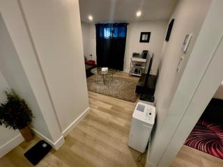 Stylish Home Near Moncton Airport - 3