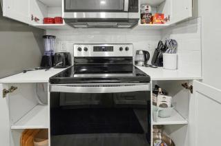 Luxury brand new 1 Bedroom Townhome - 9