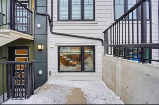 Luxury brand new 1 Bedroom Townhome - 1